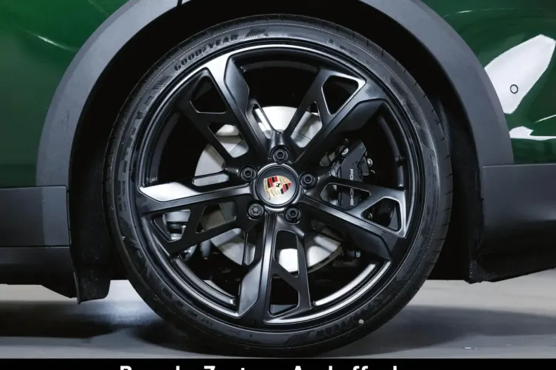 Porsche Taycan din 2024 cu 19.990 km - oferta POR152918 - foto 11