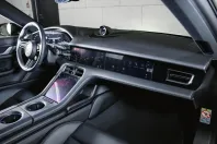 Porsche Taycan din 2024 cu 19.990 km - oferta POR152918 - foto 18