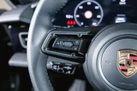 Porsche Taycan din 2024 cu 19.990 km - oferta POR152918 - foto 32