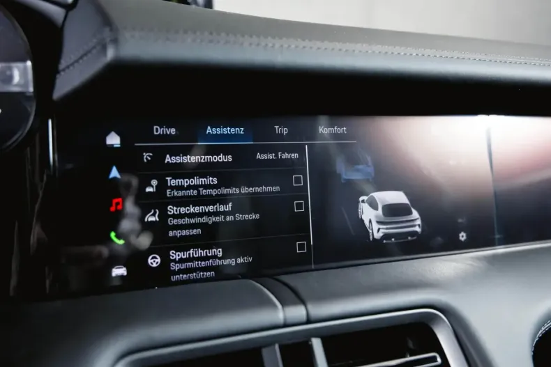 Porsche Taycan din 2024 cu 19.990 km - oferta POR152918 - foto 37