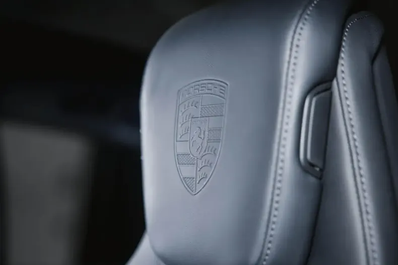 Porsche Taycan din 2024 cu 19.990 km - oferta POR152918 - foto 43