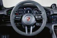 Porsche Taycan din 2024 cu 19.900 km - oferta POR152919 - foto 17