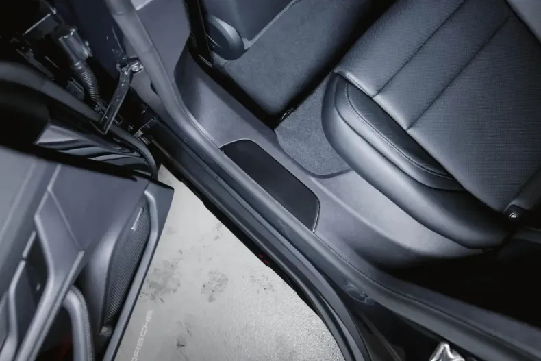 Porsche Taycan din 2024 cu 19.900 km - oferta POR152919 - foto 27