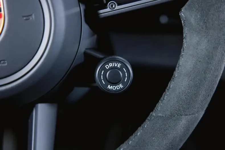 Porsche Taycan din 2024 cu 19.900 km - oferta POR152919 - foto 34