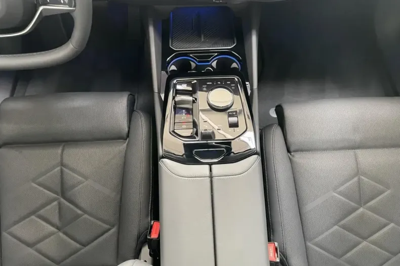 BMW 550 din 2024 cu 12.600 km - oferta BMW152920 - foto 14