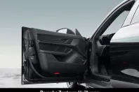 Porsche Taycan din 2024 cu 14.950 km - oferta POR152922 - foto 23