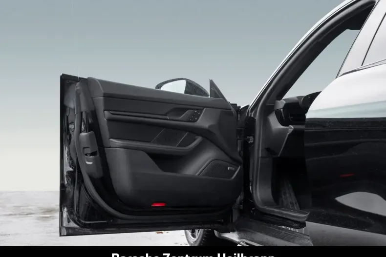 Porsche Taycan din 2024 cu 14.950 km - oferta POR152922 - foto 23