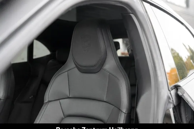 Porsche Taycan din 2024 cu 14.950 km - oferta POR152922 - foto 24