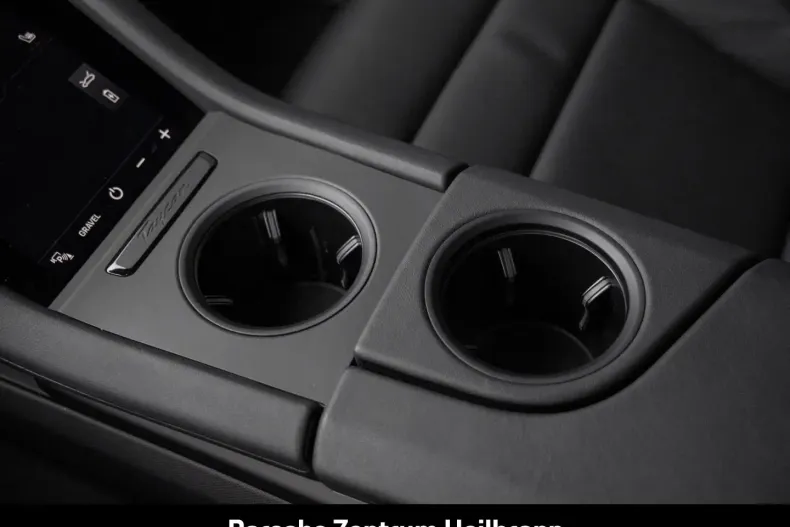 Porsche Taycan din 2024 cu 14.950 km - oferta POR152922 - foto 31