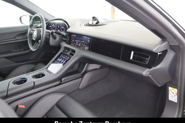 Porsche Taycan din 2024 cu 22.900 km - oferta POR152923 - foto 11