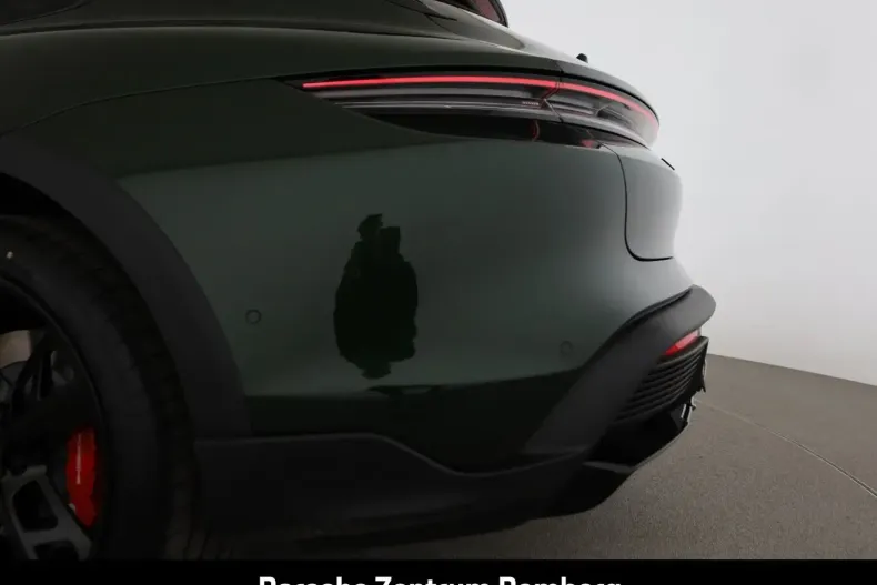 Porsche Taycan din 2024 cu 22.900 km - oferta POR152923 - foto 16