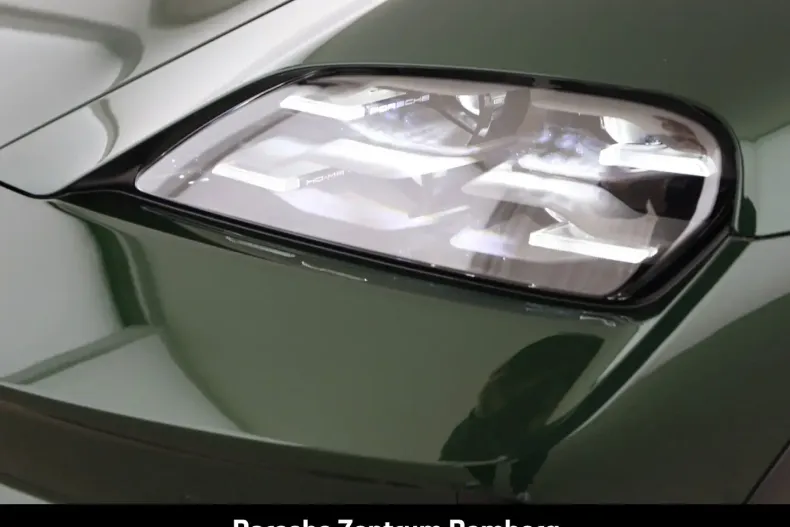 Porsche Taycan din 2024 cu 22.900 km - oferta POR152923 - foto 19