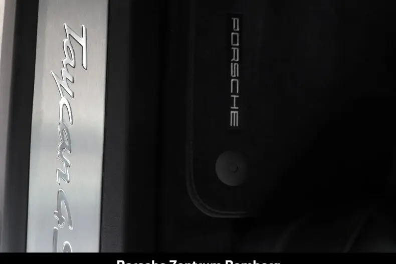 Porsche Taycan din 2024 cu 22.900 km - oferta POR152923 - foto 22