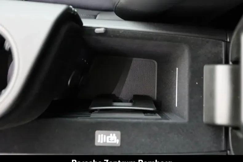 Porsche Taycan din 2024 cu 22.900 km - oferta POR152923 - foto 23