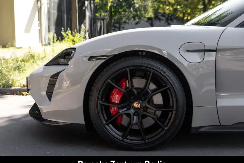 Porsche Taycan din 2024 cu 15.932 km - oferta POR152924 - foto 10