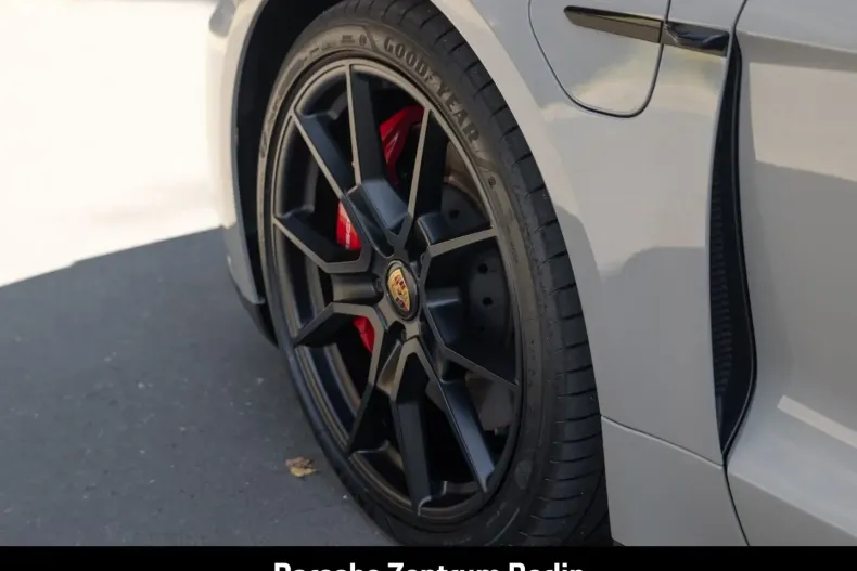 Porsche Taycan din 2024 cu 15.932 km - oferta POR152924 - foto 17