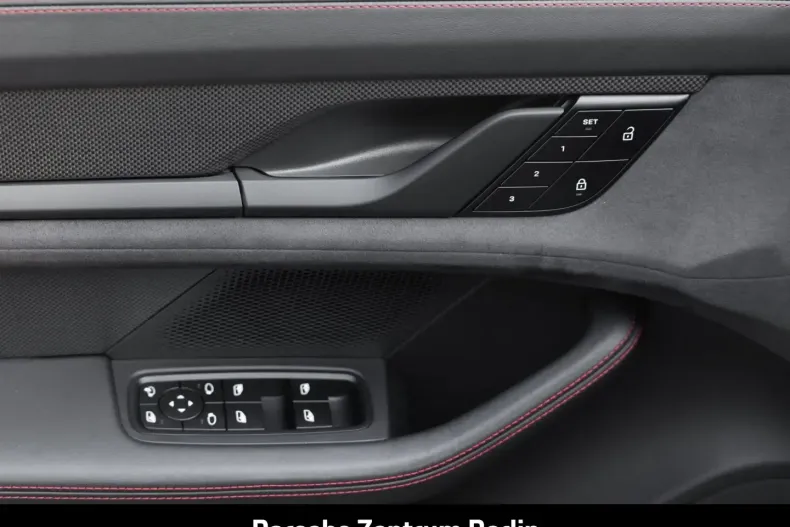 Porsche Taycan din 2024 cu 15.932 km - oferta POR152924 - foto 21