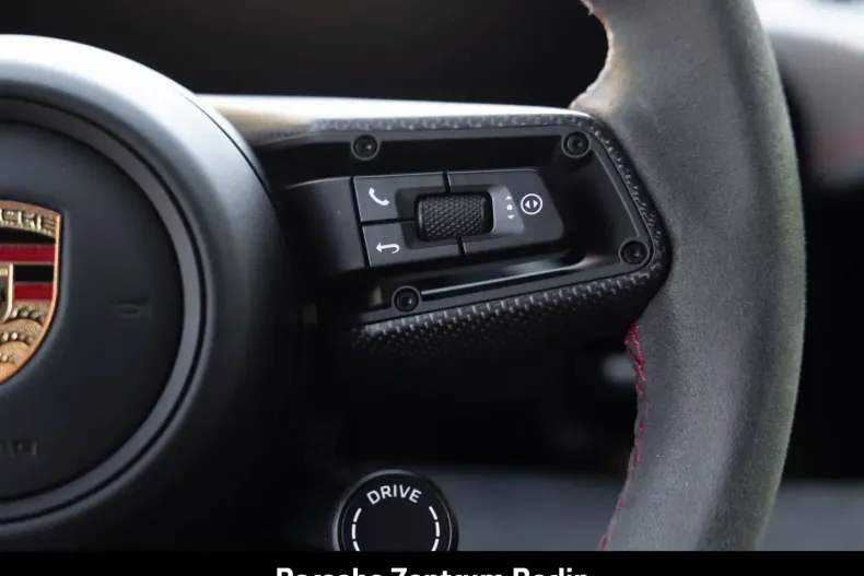 Porsche Taycan din 2024 cu 15.932 km - oferta POR152924 - foto 28