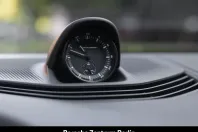 Porsche Taycan din 2024 cu 15.932 km - oferta POR152924 - foto 32