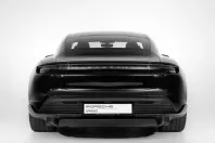 Porsche Taycan din 2024 cu 21.235 km - oferta POR152925 - foto 8