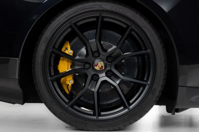 Porsche Taycan din 2024 cu 21.235 km - oferta POR152925 - foto 12