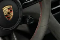 Porsche Taycan din 2024 cu 21.235 km - oferta POR152925 - foto 28