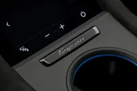 Porsche Taycan din 2024 cu 21.235 km - oferta POR152925 - foto 40
