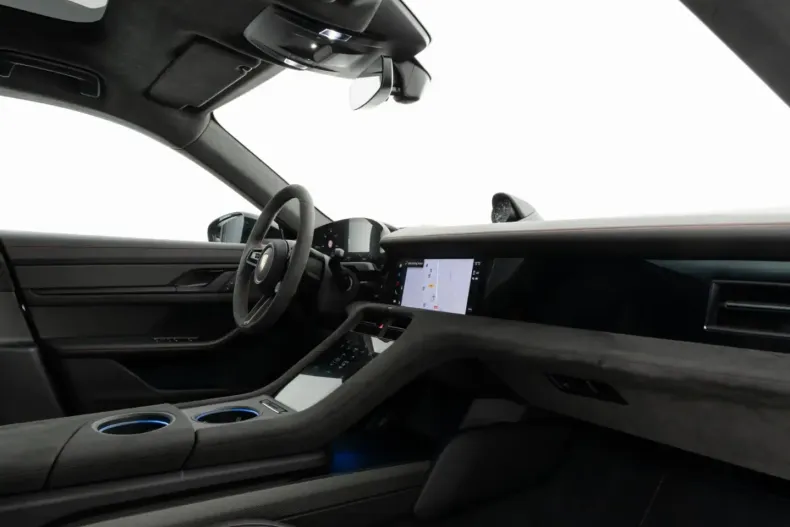 Porsche Taycan din 2024 cu 21.235 km - oferta POR152925 - foto 41