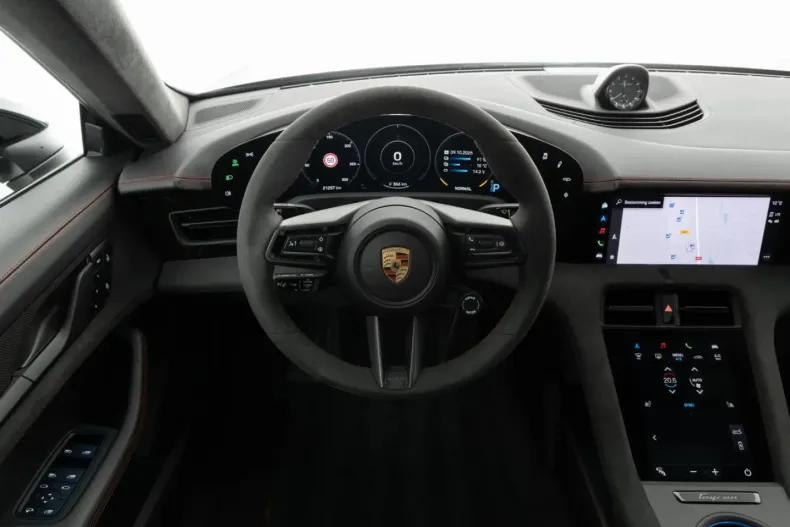 Porsche Taycan din 2024 cu 21.235 km - oferta POR152925 - foto 42