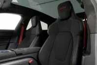 Porsche Taycan din 2024 cu 21.235 km - oferta POR152925 - foto 45