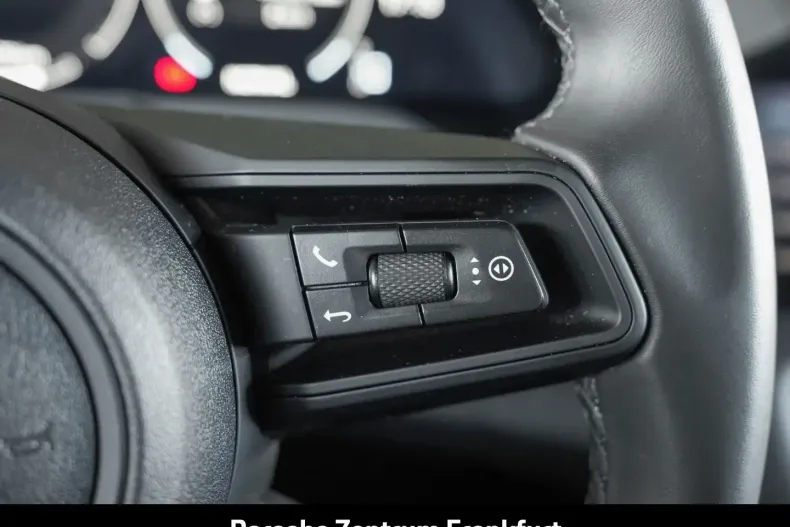 Porsche Taycan din 2024 cu 26.900 km - oferta POR152930 - foto 14