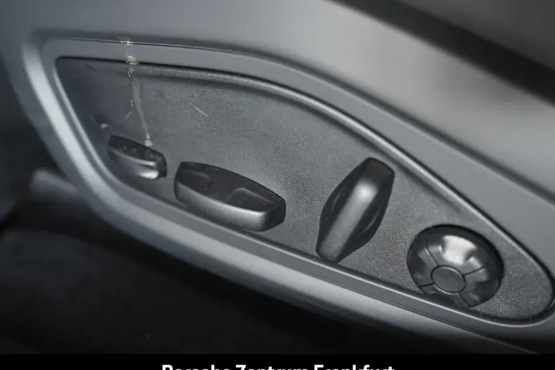 Porsche Taycan din 2024 cu 26.900 km - oferta POR152930 - foto 27