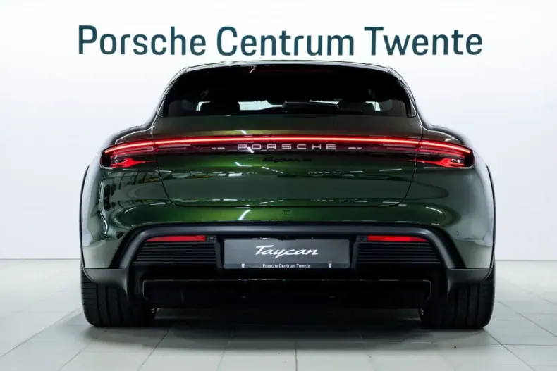 Porsche Taycan din 2024 cu 28.574 km - oferta POR152932 - foto 4