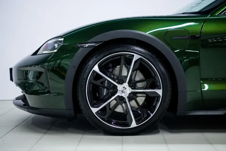 Porsche Taycan din 2024 cu 28.574 km - oferta POR152932 - foto 6