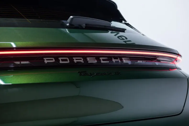 Porsche Taycan din 2024 cu 28.574 km - oferta POR152932 - foto 10