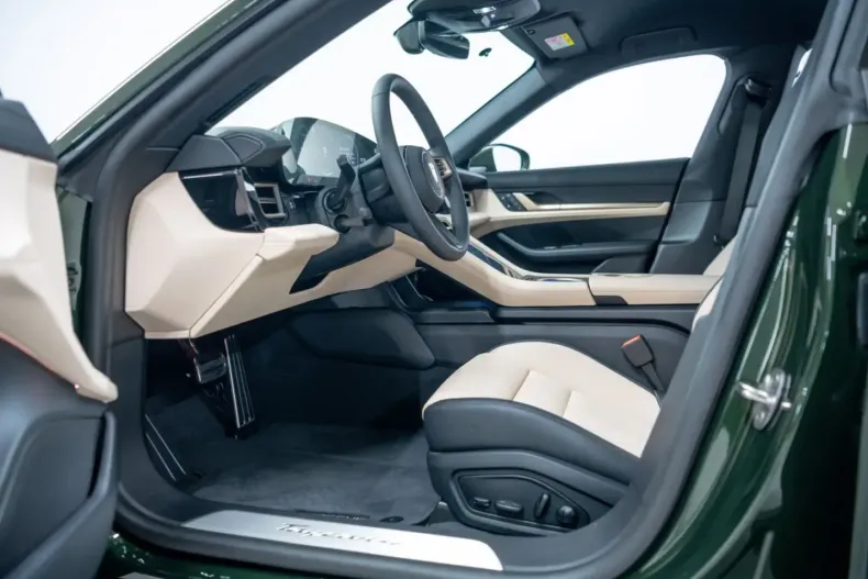 Porsche Taycan din 2024 cu 28.574 km - oferta POR152932 - foto 11