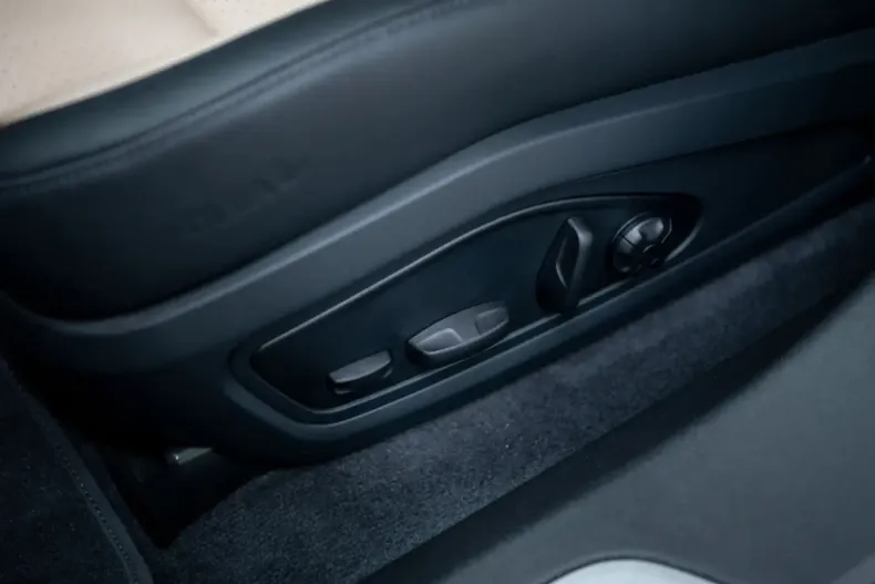 Porsche Taycan din 2024 cu 28.574 km - oferta POR152932 - foto 13