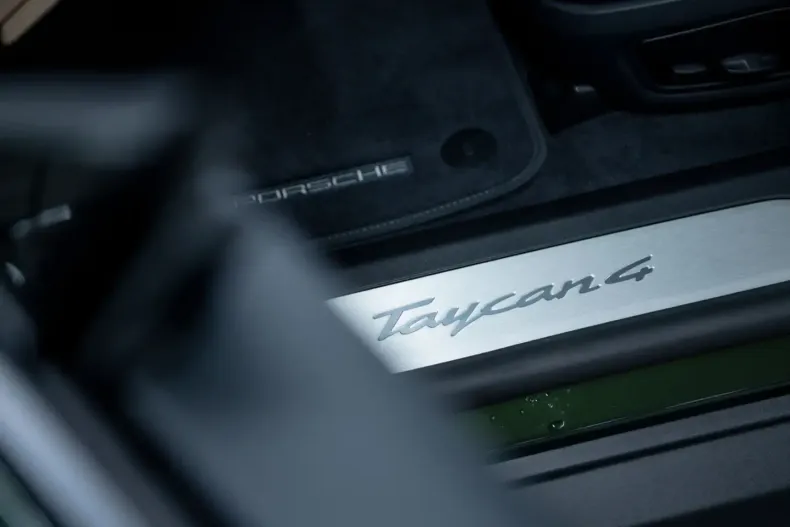 Porsche Taycan din 2024 cu 28.574 km - oferta POR152932 - foto 14