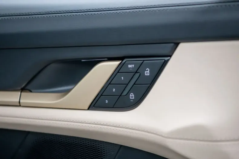 Porsche Taycan din 2024 cu 28.574 km - oferta POR152932 - foto 15