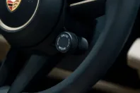 Porsche Taycan din 2024 cu 28.574 km - oferta POR152932 - foto 23