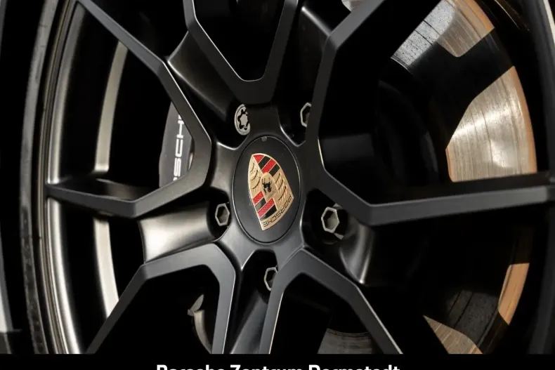 Porsche Taycan din 2024 cu 26.580 km - oferta POR152934 - foto 23