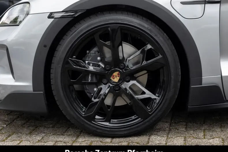 Porsche Taycan din 2024 cu 28.500 km - oferta POR152935 - foto 14