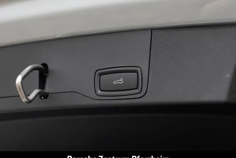 Porsche Taycan din 2024 cu 28.500 km - oferta POR152935 - foto 18