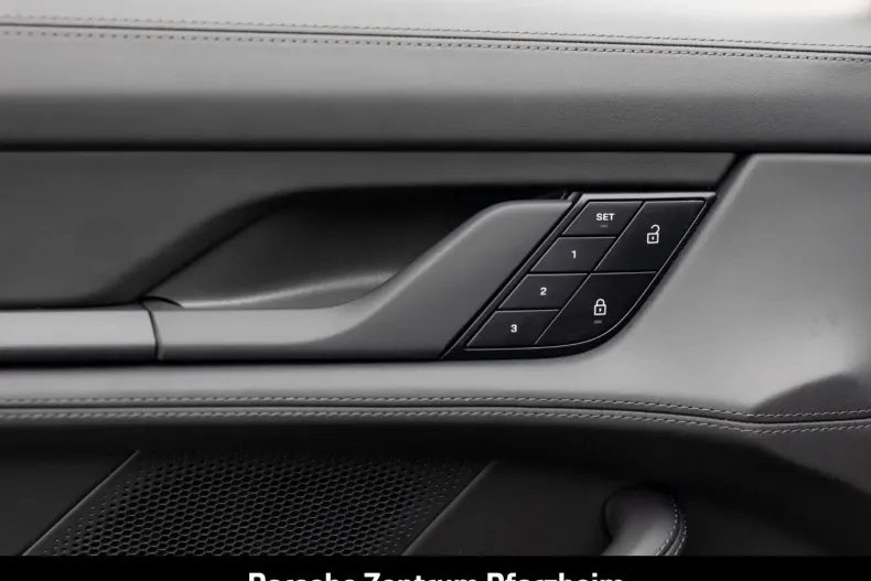 Porsche Taycan din 2024 cu 28.500 km - oferta POR152935 - foto 20