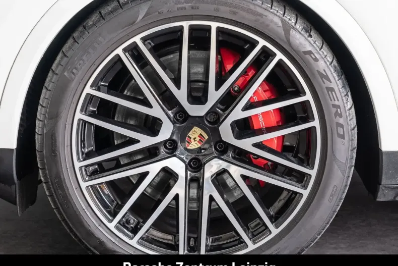 Porsche Cayenne din 2024 cu 26.935 km - oferta POR152941 - foto 9