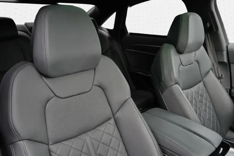 Audi A8 din 2025 cu 28.100 km - oferta AUD152943 - foto 6