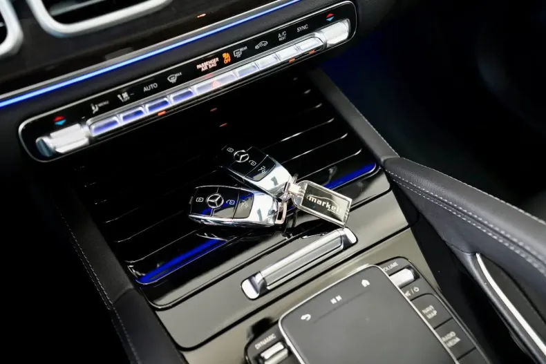 Mercedes-Benz GLS 350 din 2025 cu 22.700 km - oferta MER152957 - foto 16