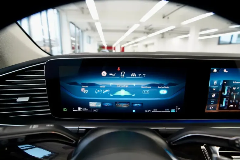 Mercedes-Benz GLS 350 din 2025 cu 22.700 km - oferta MER152957 - foto 20