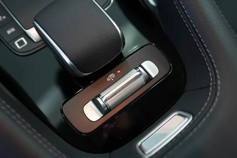 Mercedes-Benz GLS 350 din 2025 cu 22.700 km - oferta MER152957 - foto 32