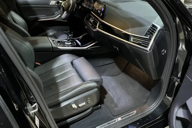 BMW X7 din 2021 cu 60.591 km - oferta BMW152971 - foto 17